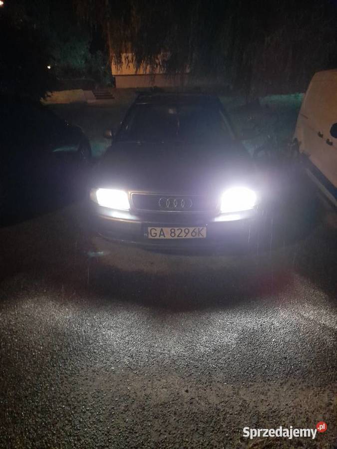 Sprzedam audi a4 b5 19 tdi avant uszkodzony do Gdynia