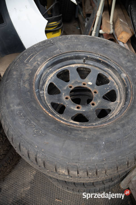Opony zimowe 25570R15C 112110S Tymbark