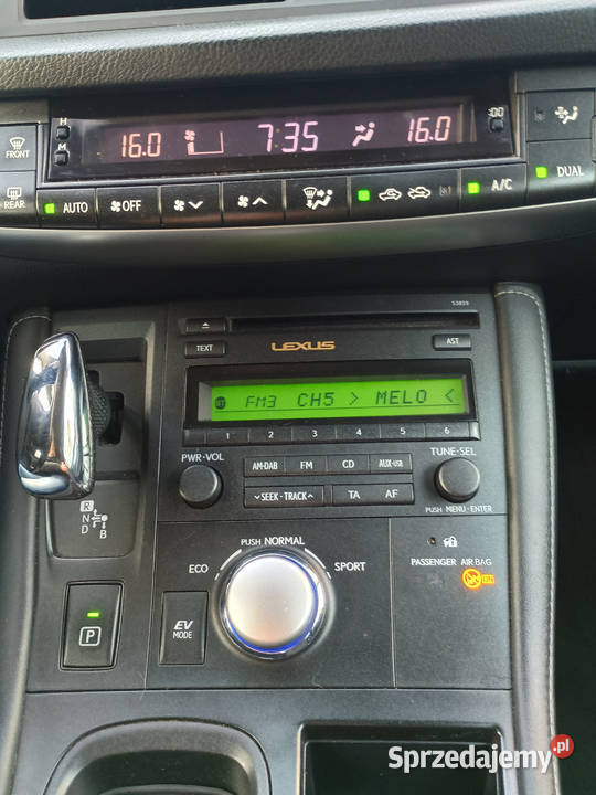 LEXUS CT200h Motoryzacja