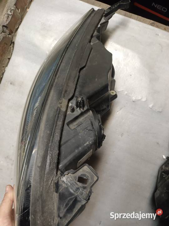Lampy przednie opel astra j osobowe Nisko