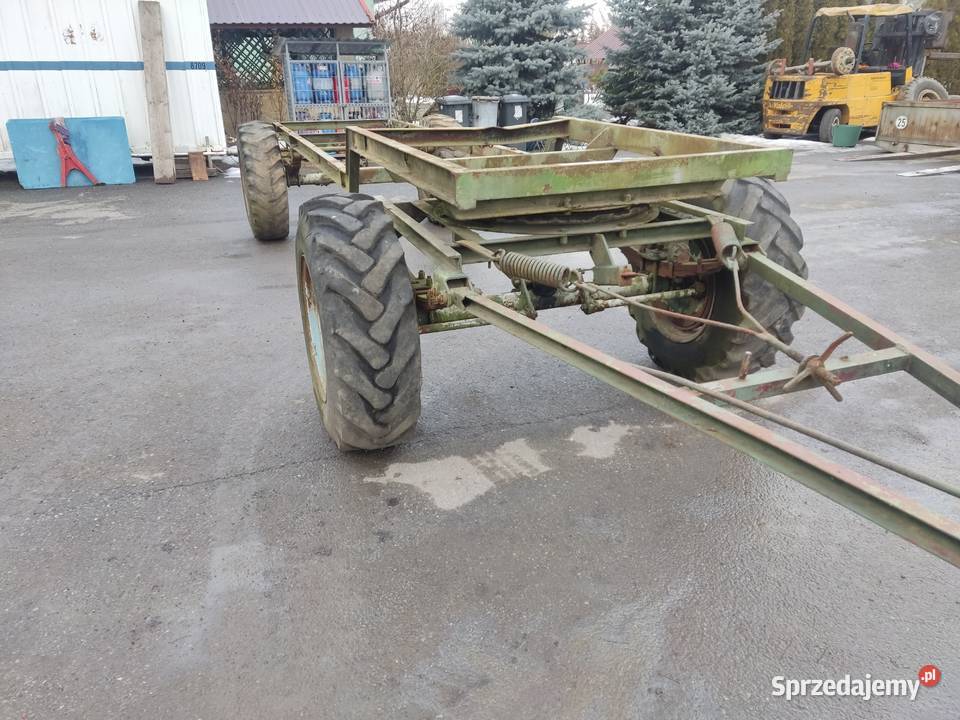 Rama na przyczepę do słomy balotów Ifa Przyczepy rolnicze Durdy