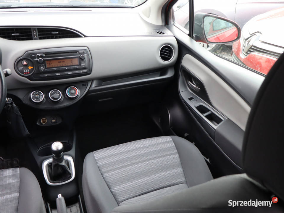 Toyota Yaris 10 VVTi Hatchback