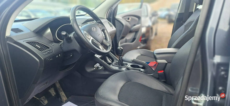 Hyundai ix35 climatronic wymieniony razrzad plus ASR (kontrola trakcji) Lębork