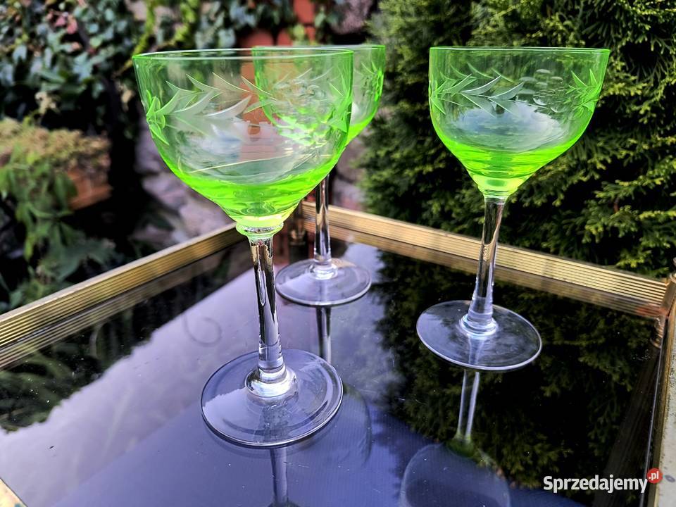 Kieliszki uranowe 3 sztuki Porcelana i szkło lubuskie Klenica