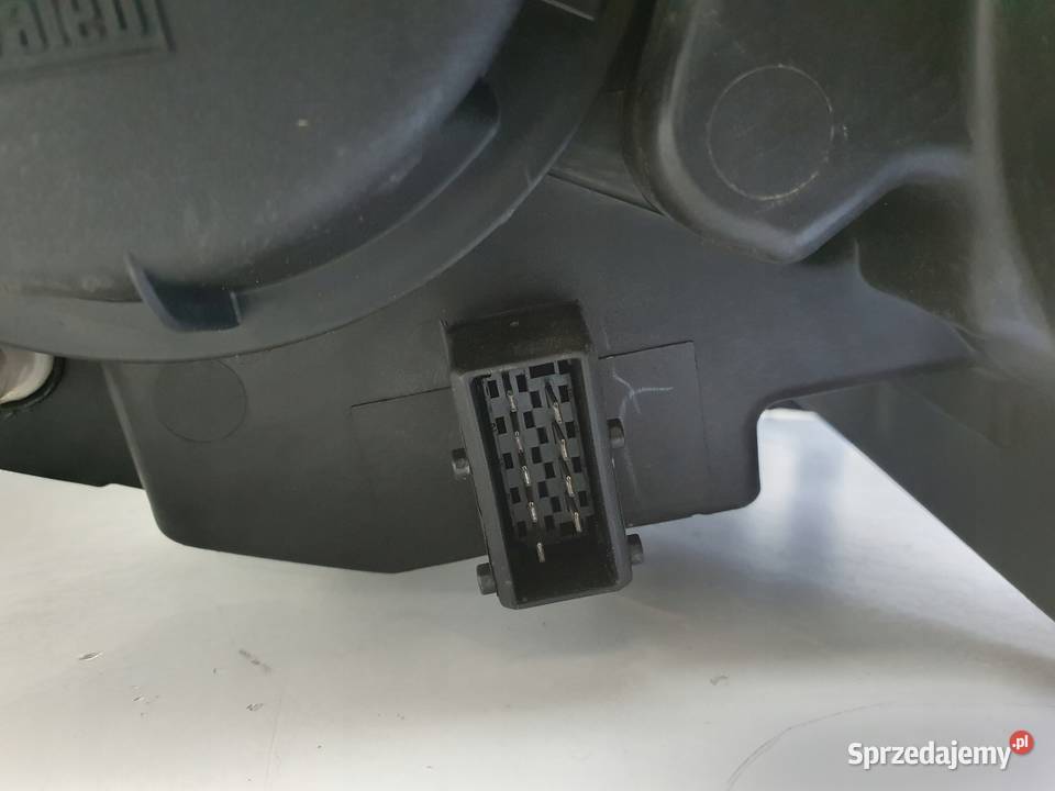 LAMPA LEWA Peugeot 807 Citroen C8 PRZEDNIA lewy Rudka sprzedam