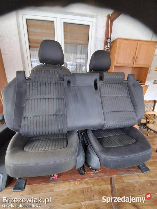 Komplet foteli do audi a4 B8 z poduszkami Załuż