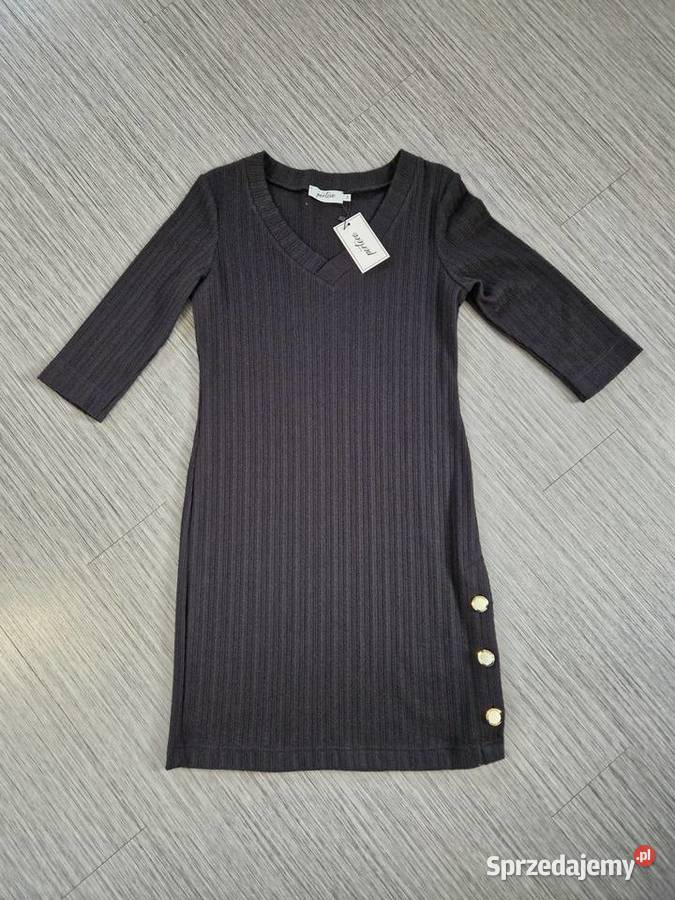 Dzianinowa czarna sukienka Nowogard