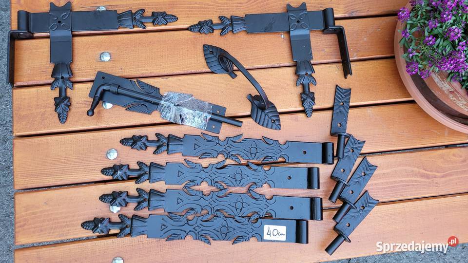 ZASUWKA KUTA do drzwi RYGIEL DO WĘDZARNI Metalowe Rzeszotary