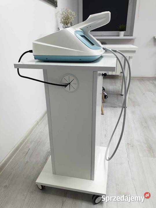 Biały pomocnik stolilk kosmetyczny na sprzęt Nowy Targ sprzedam