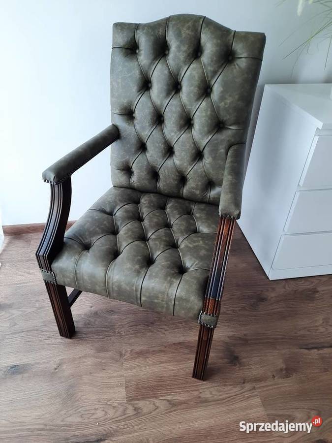Fotel stacjonarny Chesterfield Włoska postarzana Poznań