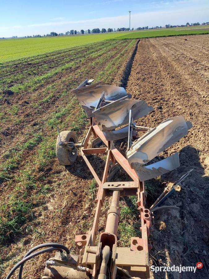 Sprzedam pług niemeyer NH3 obrotowy 3 skiby sprzedam