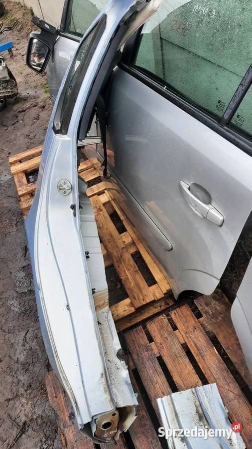błotnik tył tylny mitsubishi colt Z30 prawy lewy sprzedam