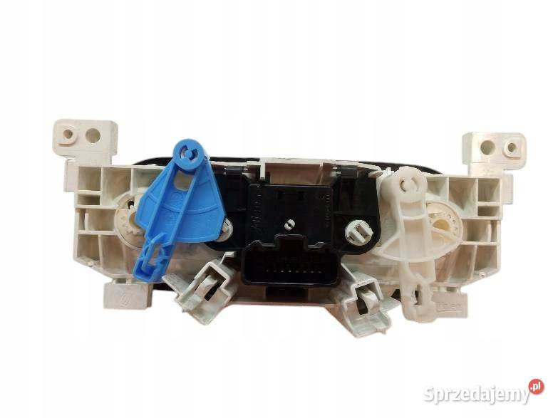 PANEL NAWIEWU E1093049AC Opel Vivaro II 2014 świętokrzyskie sprzedam