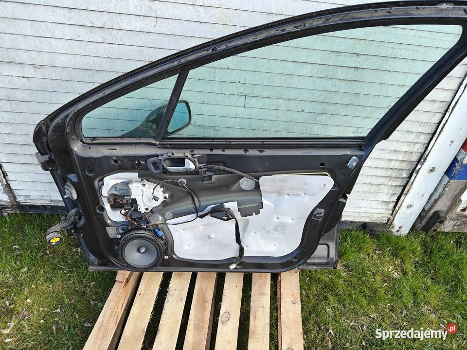 Peugeot 407 drzwi prawe przód czarne Przytyk