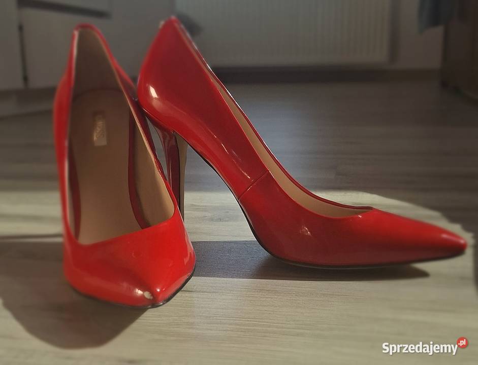 Szpilki czerowne Guess Opole Lubelskie