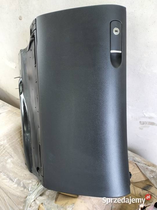 Schowek audi a4 b7 nowy Schowki, półki