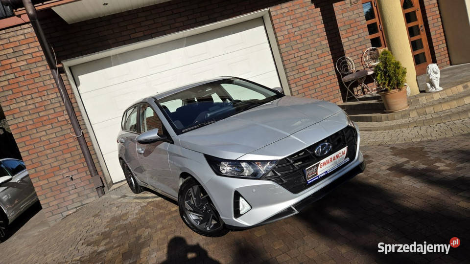 Hyundai i20 12 MPI 84 MODERN Salon Bezwypadkowy Rok produkcji 2022