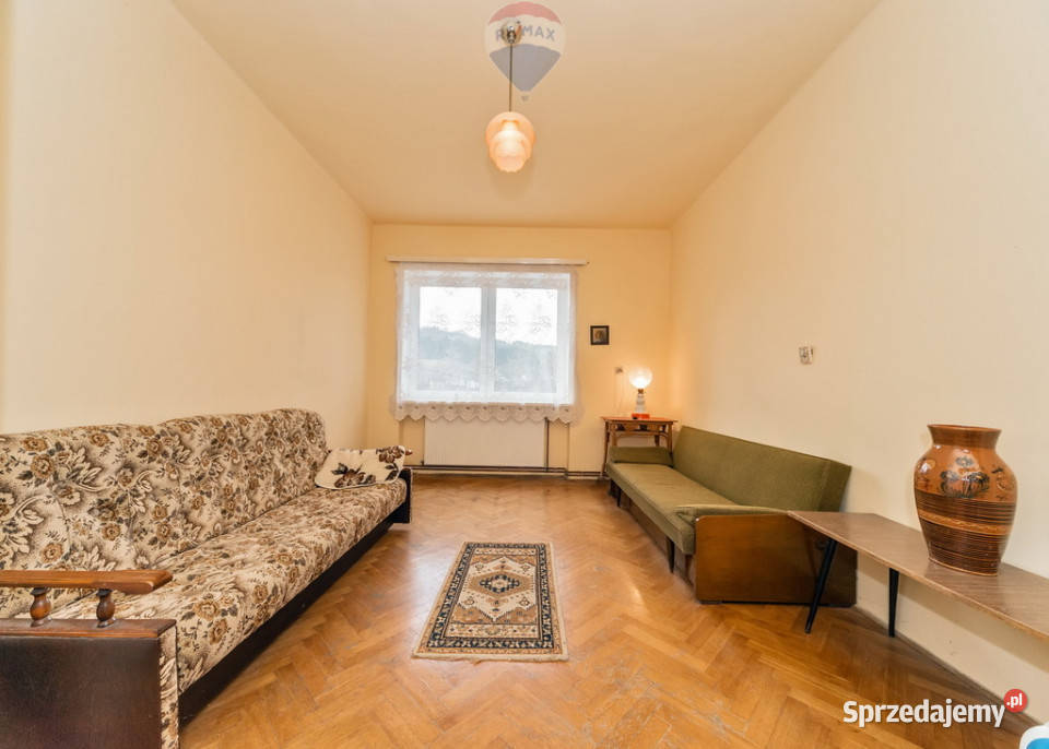 WYJATKOWA ZABYTKOWA WILLA W WIŚLE Liczba pokoi 9 Wisła