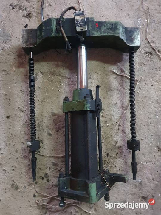 Prasa hydrauliczna osprzęt siłowniki silniki Produkcja Ostrowiec Świętokrzyski