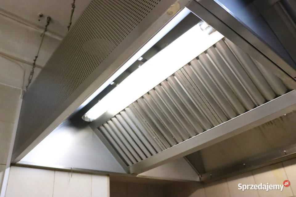 Duży okap gastronomiczny dwuczęściowy