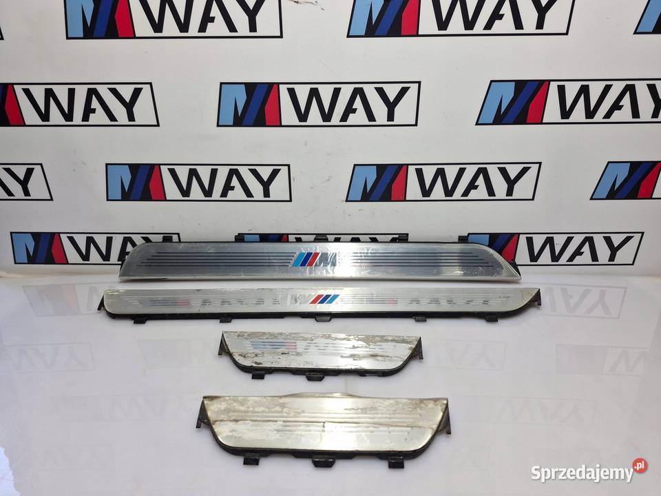 BMW E87 LISTWY PROGOWE MPAKIET KOMPLET 7906818