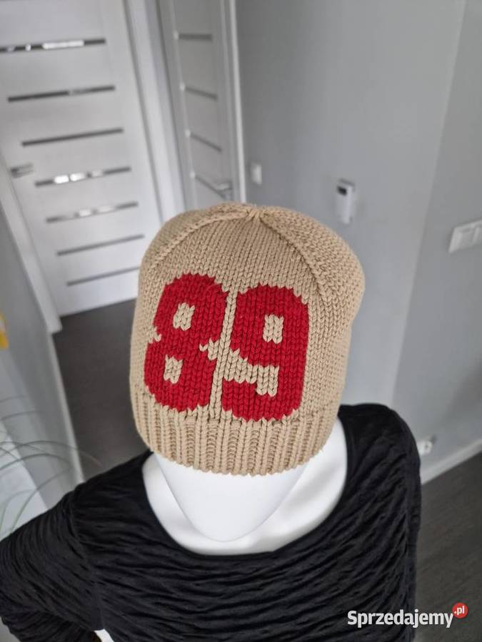 Czapka w kolorze beżowym unisex Nowogard