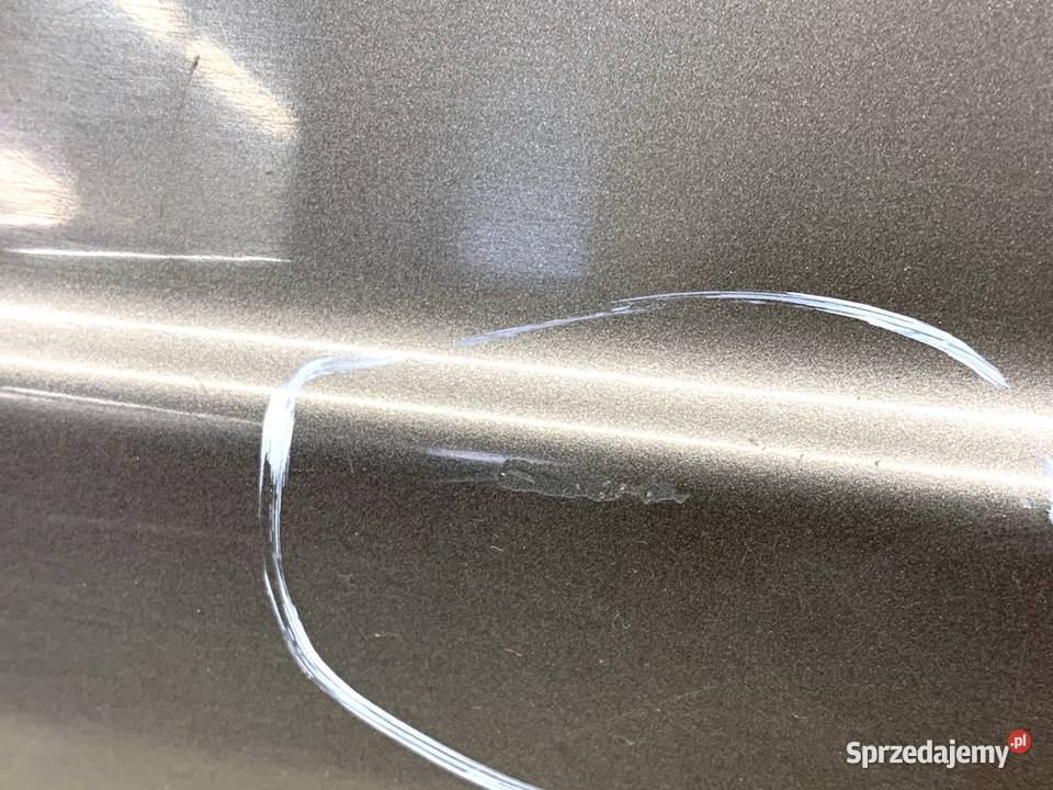 DRZWI LEWY TYŁ MERCEDES W201 SedanLimuzyna 8293