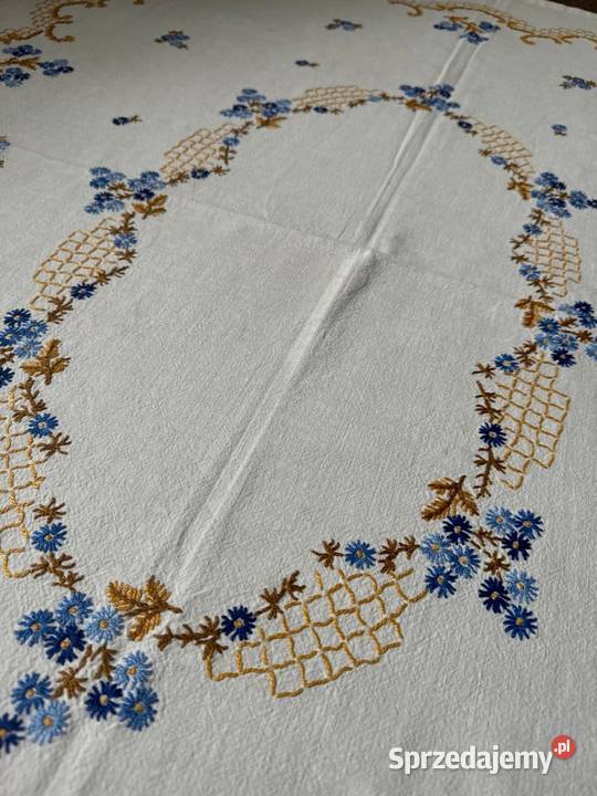 obrus ręcznie haftowany motywy kwiatowe Zabrze sprzedam