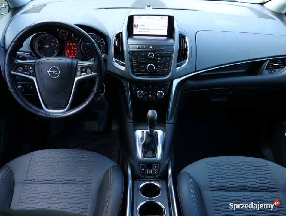 Opel Zafira 20 CDTI asystent pasa ruchu Zafira