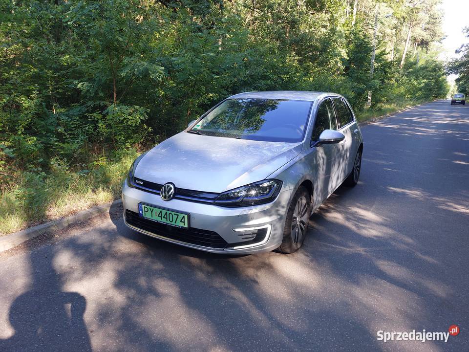 E GOLF VII bogate wyposażenie Hatchback Poznań sprzedam