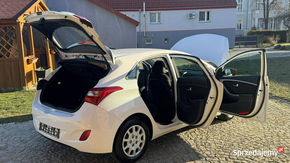 Hyundai i30 14 Benz 100 z Niemiec 100 Oryginał serwisowany w ASO Strzegom