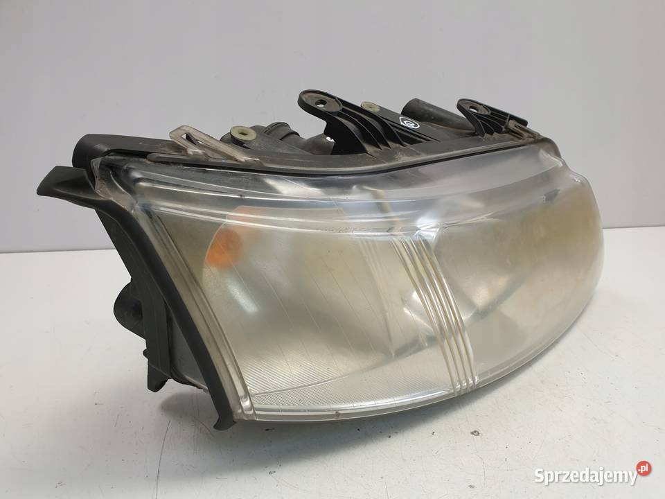 LAMPA PRAWA Saab 93 93 II PRZEDNIA prawy przód osobowe lubelskie Rudka