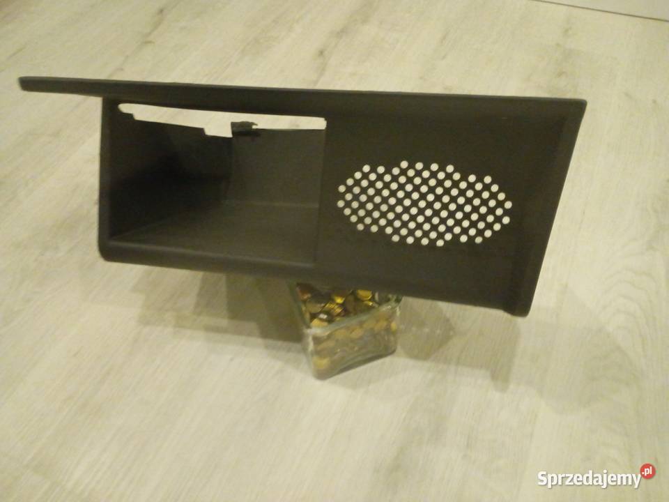 Nowa półka Fiat 126p Schowki, półki Nysa