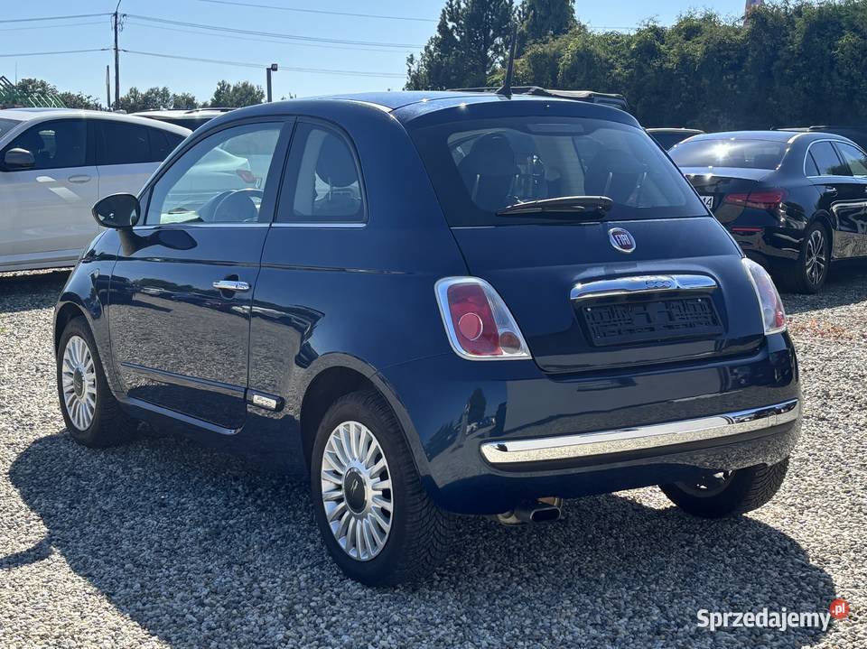 Fiat 500 niebieski