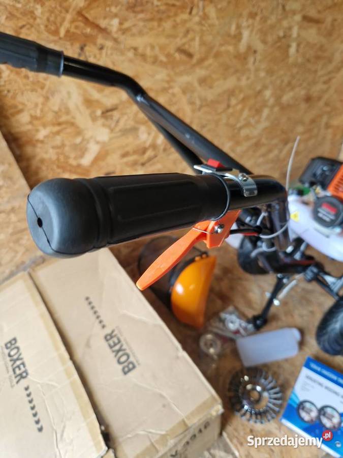 KOSA SPALINOWA BOXER BX3216 na kołach wykaszarka Głogowa