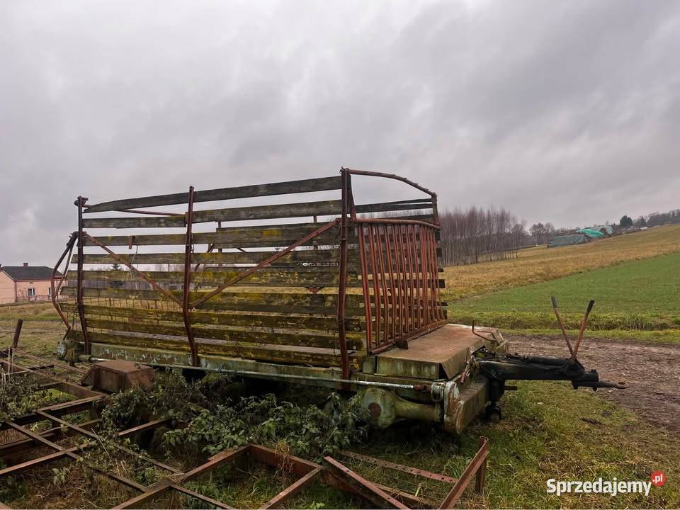 Przyczepa samozbierająca Biecz