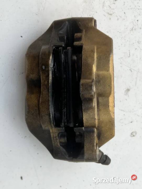 Zacisk hamulcowy przód prawy Honda VTR 1000F Zaciski wielkopolskie Ostrzeszów