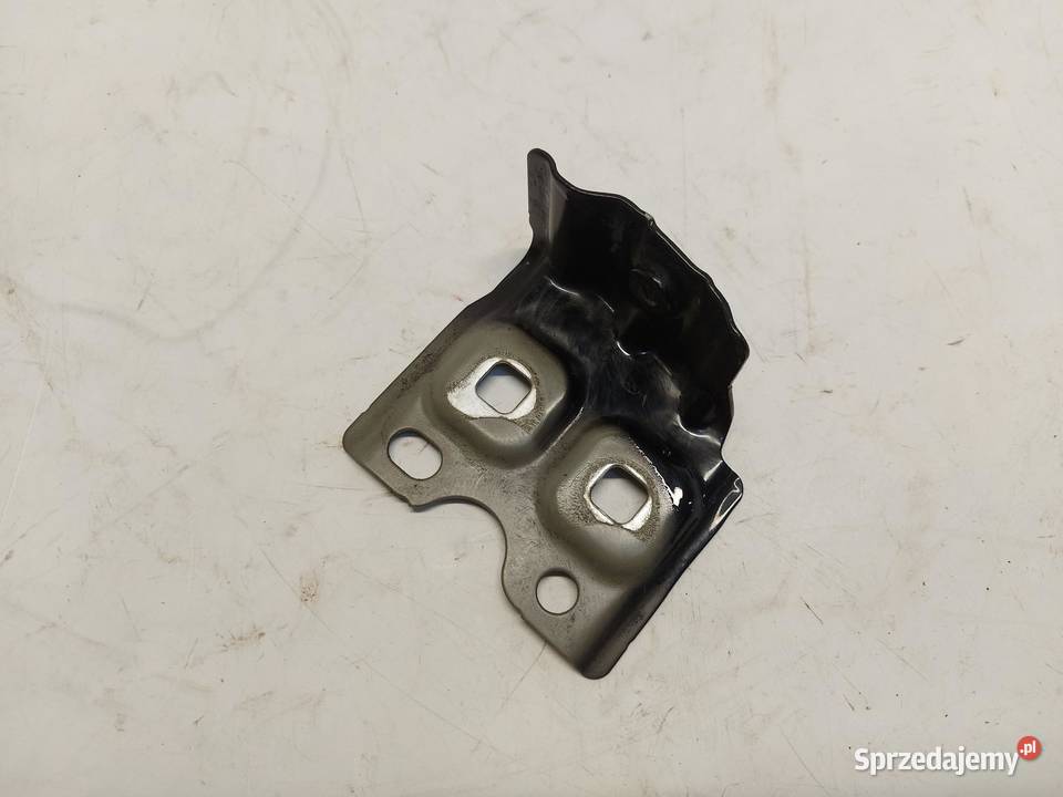 Mercedes EQA 250 W243 UCHWYT MOCOWANIE BŁOTNIKA