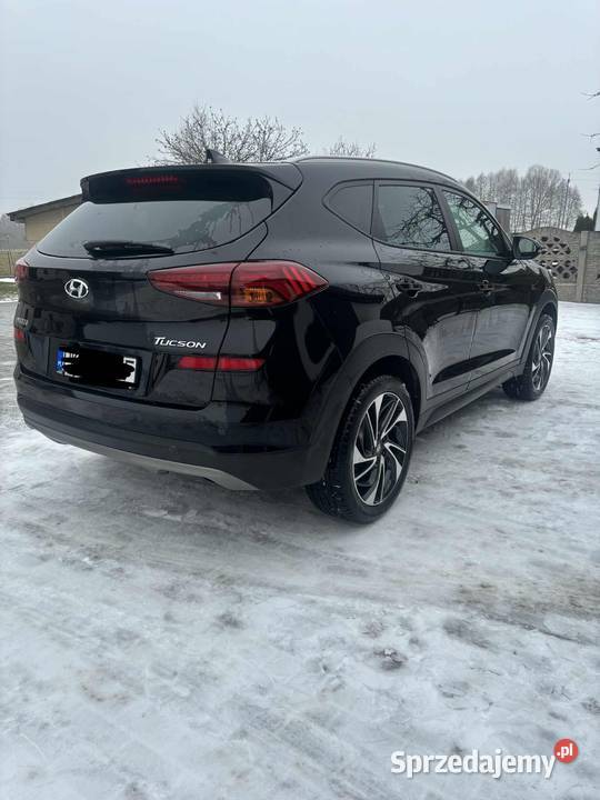 Hyundai Tucson 16 benzyna