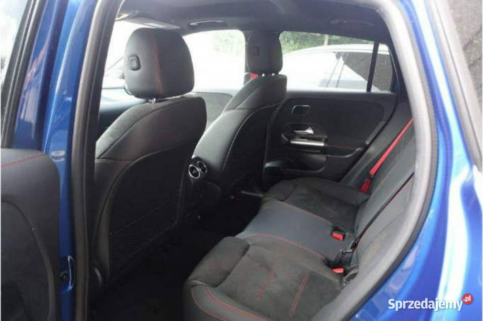Mercedes inny Komorniki