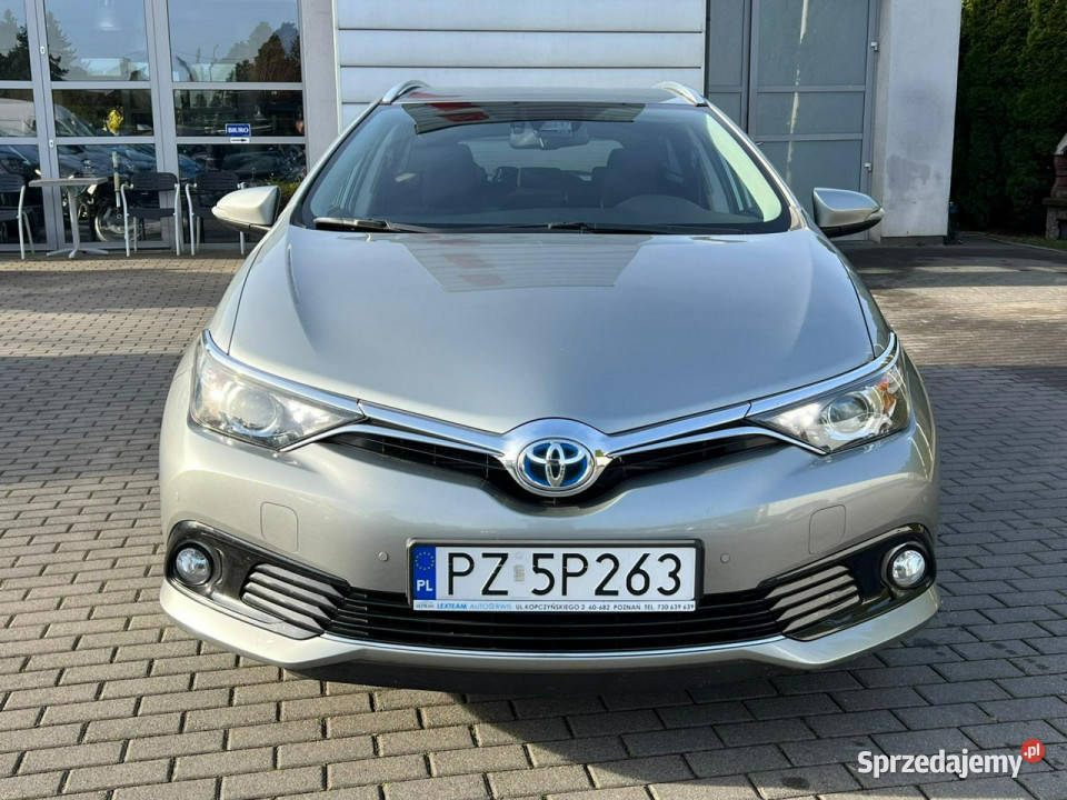 Toyota Auris Hybrid Grzane fotele Kamera Hak II Baranowo