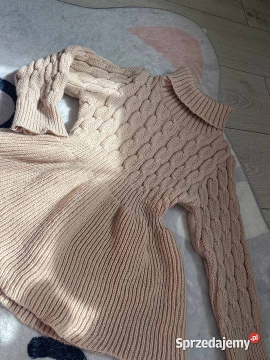 Sukienka sweterkowa dziewczęca 98104 miękka golf zachodniopomorskie Troszyn sprzedam