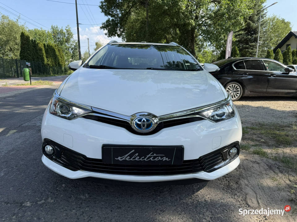 Toyota Auris 18 HSD 136 Serwisowany Kamera Ładny nieuszkodzony Otwock Mały