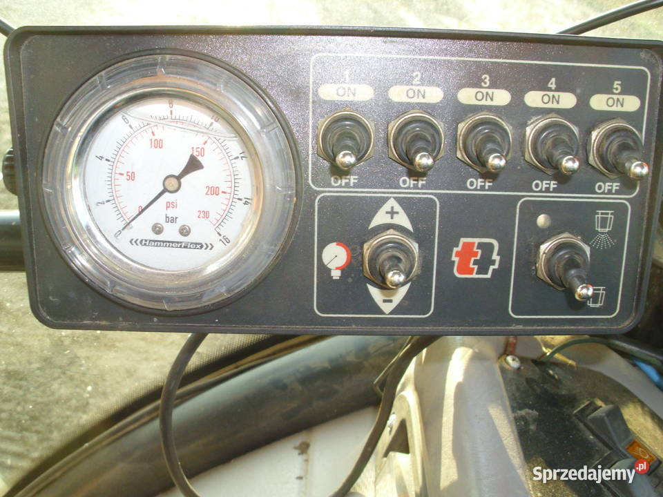 Opryskiwacz 15 m 800 Lelektryka i hydraulika nieuszkodzony pomorskie Przechlewo sprzedam