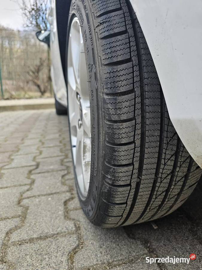 Ford Fiestka MK7 12L Benzyna 82 2009r Zarejestrowany w Polsce Fiesta Trzebnica