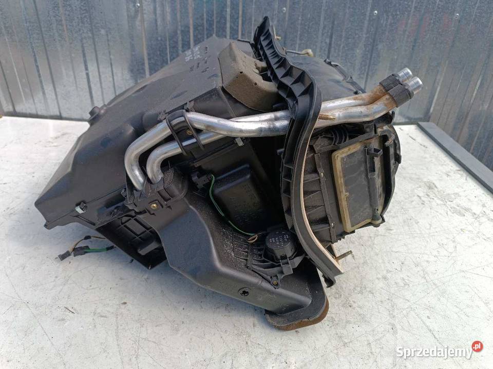 NAGRZEWNICA KLIMA BMW X3 E83 20 D 6980081