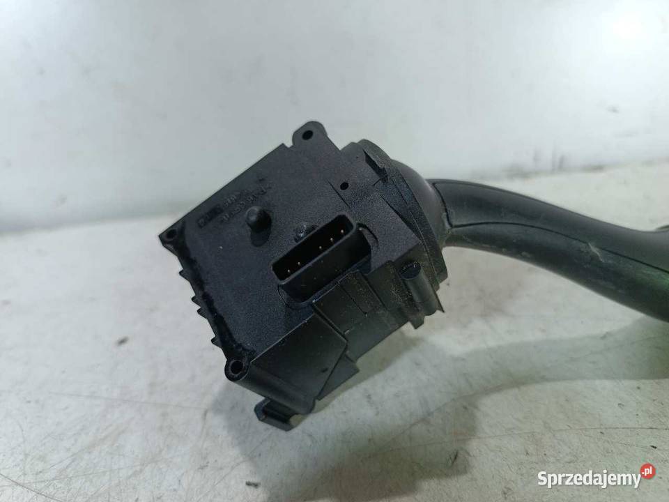 PRZEŁĄCZNIK WYCIERACZEK AUDI A8 D3 4E0953503B osobowe