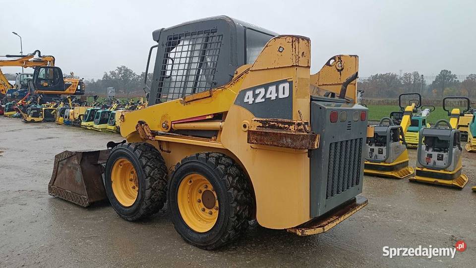 Miniładowarka GEHL 4240 10r 2T 4640 Bobcat S 100 Sułów