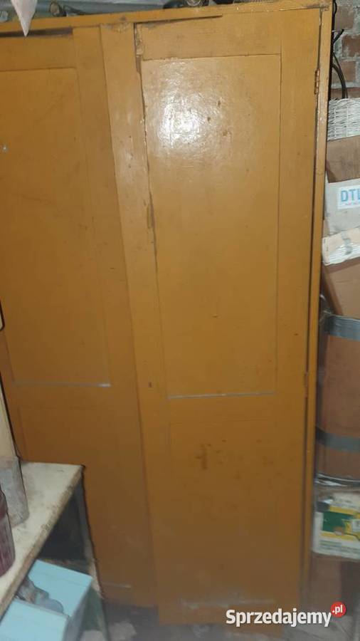 Stara drewniana szafa zamykana Warszawa