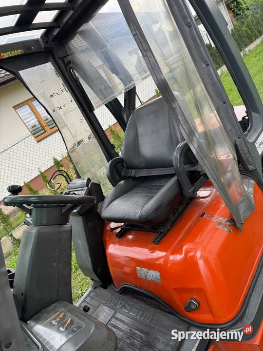 Wózek widłowy Nissan fd02a25q udziw 2500T wys Bełchatów